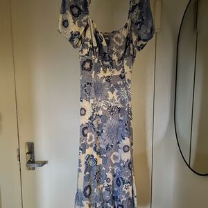 London Times Blue and White Floral Midi Dress